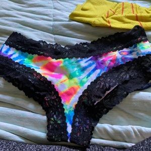 Victoria’s Secret PINK Cheeky